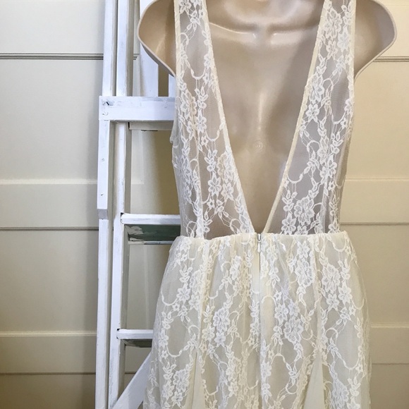 Cream Lace Dress with Deep V Back - Picture 4 of 6